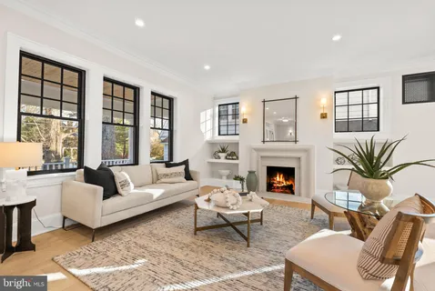 $2,495,000 | 5606 Chevy Chase Parkway Northwest, Washington, DC 20015