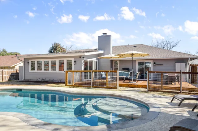 $785,000 | 6400 Blarwood Drive, Austin, TX 78745