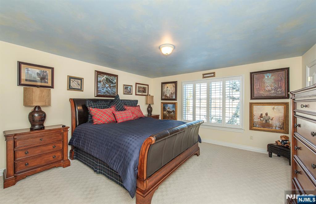 6 Merrimack Court Paramus, NJ 07652 - Photo 14 of 25