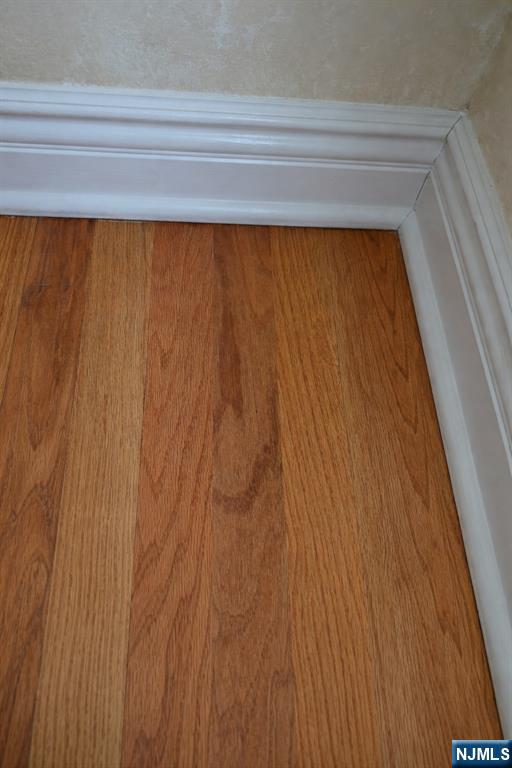6 Merrimack Court Paramus, NJ 07652 - Photo 4 of 25
