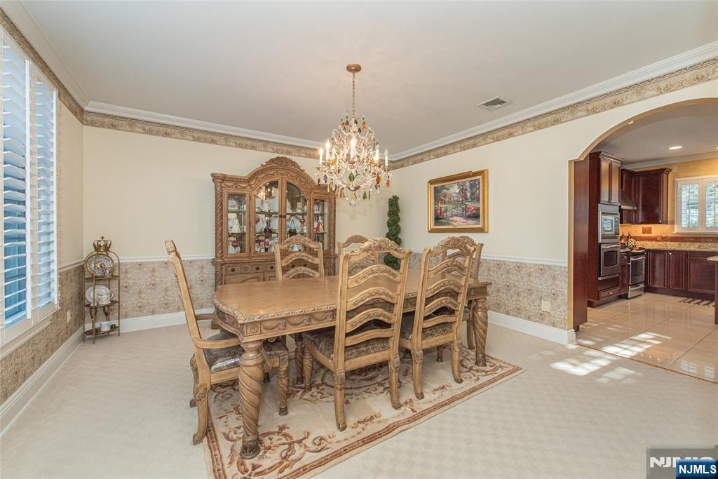 6 Merrimack Court Paramus, NJ 07652 - Photo 5 of 25