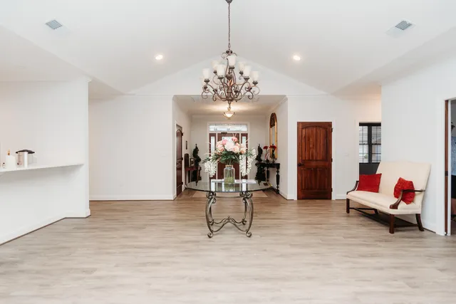 $399,900 | 174 Villa Oak Circle, Bedford, VA 24523