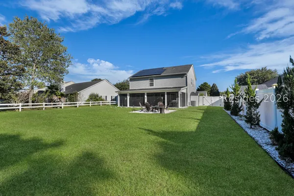 $565,000 | 7 Lakeside Drive, Bluffton, SC 29910