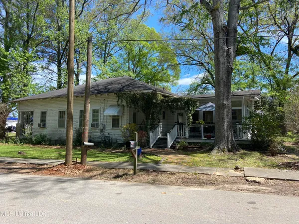 $69,999 | 702 East Jackson Road, Union, MS 39365