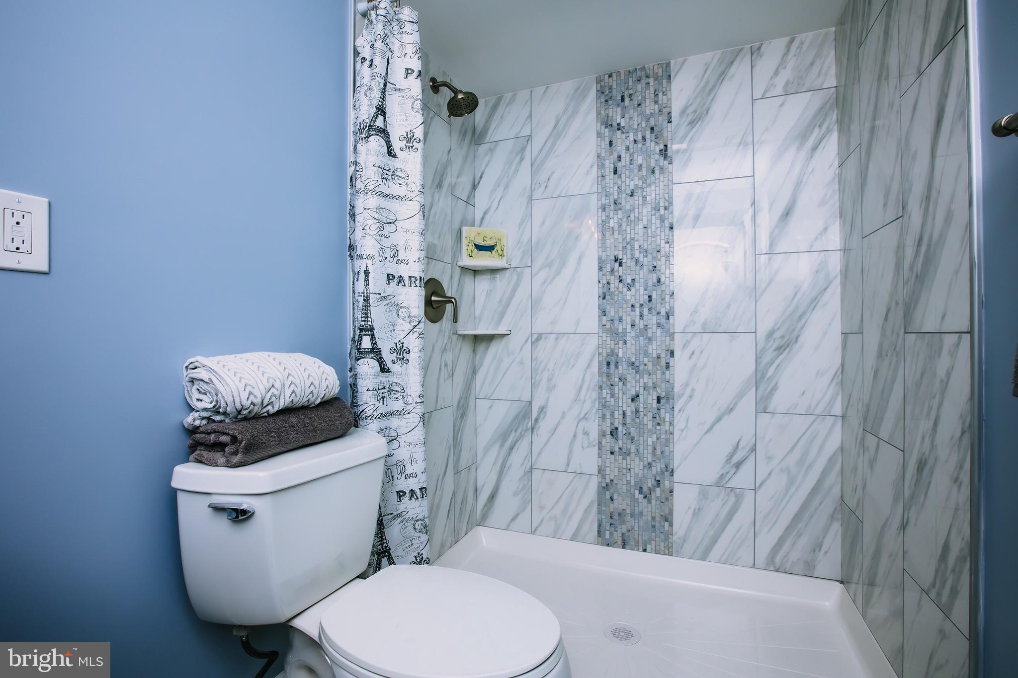 60 Pine Needle Road Levittown, PA 19056 - Photo 24 of 68