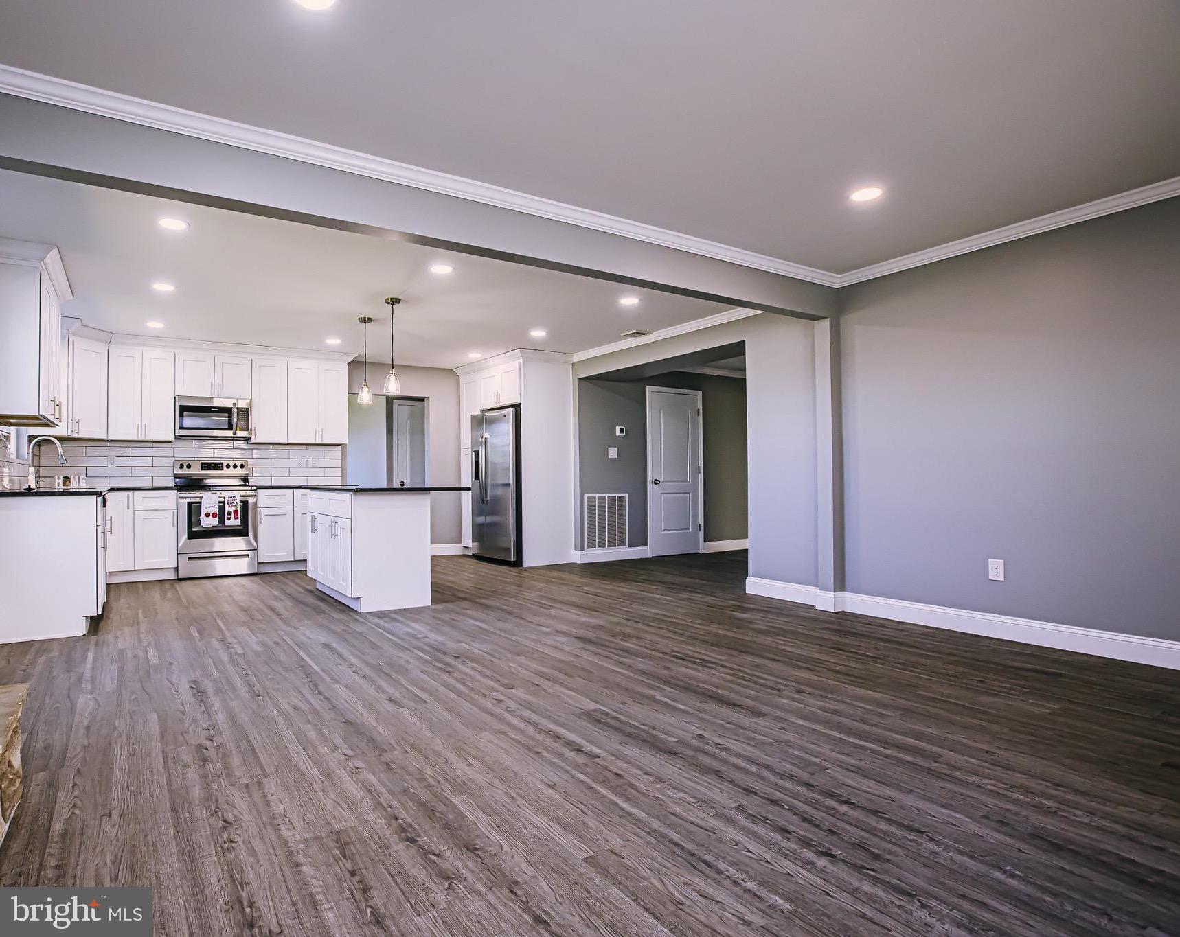 60 Pine Needle Road Levittown, PA 19056 - Photo 4 of 68