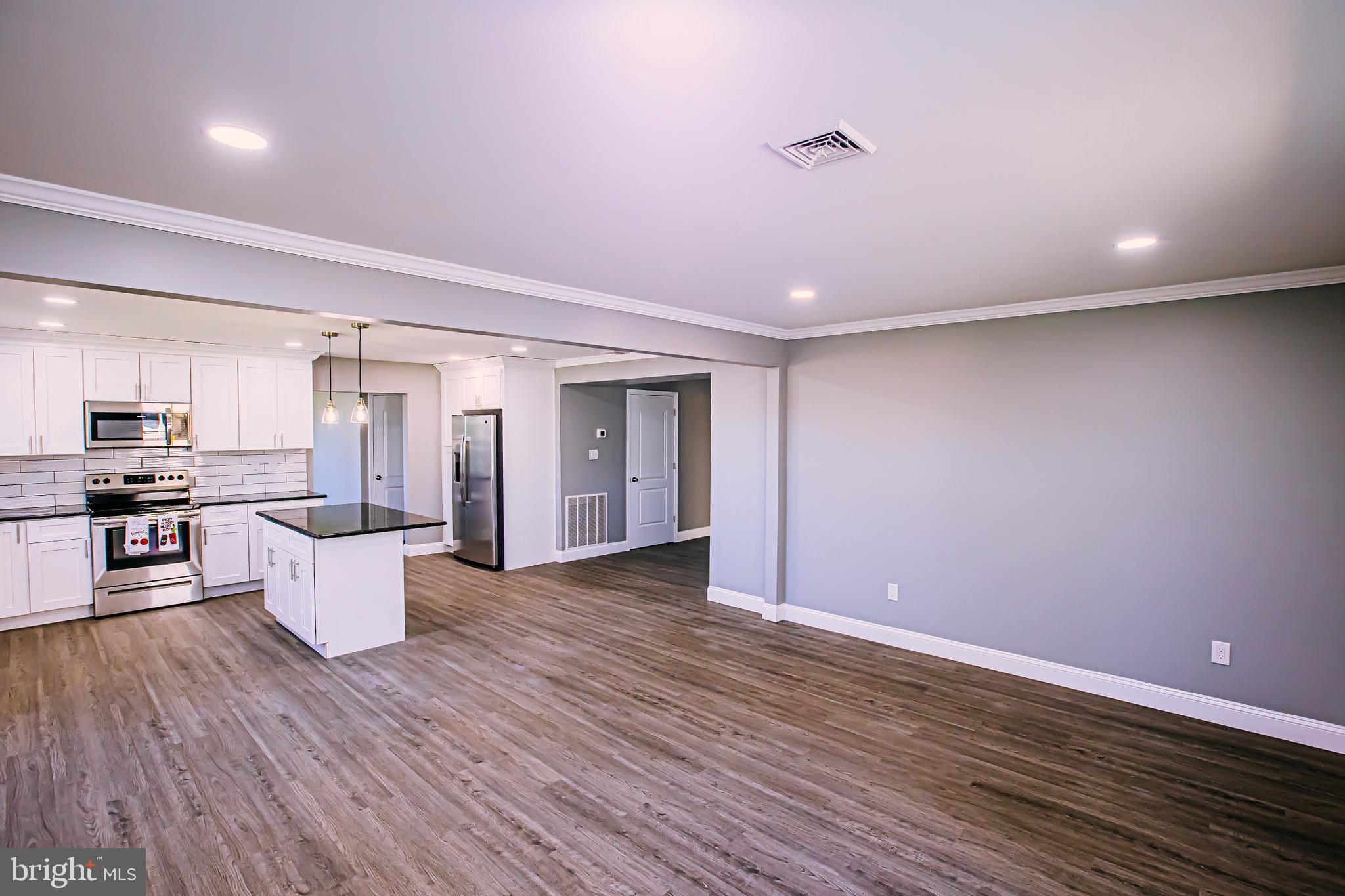 60 Pine Needle Road Levittown, PA 19056 - Photo 5 of 68