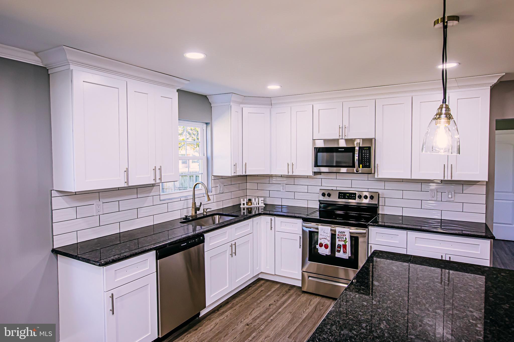 60 Pine Needle Road Levittown, PA 19056 - Photo 9 of 68