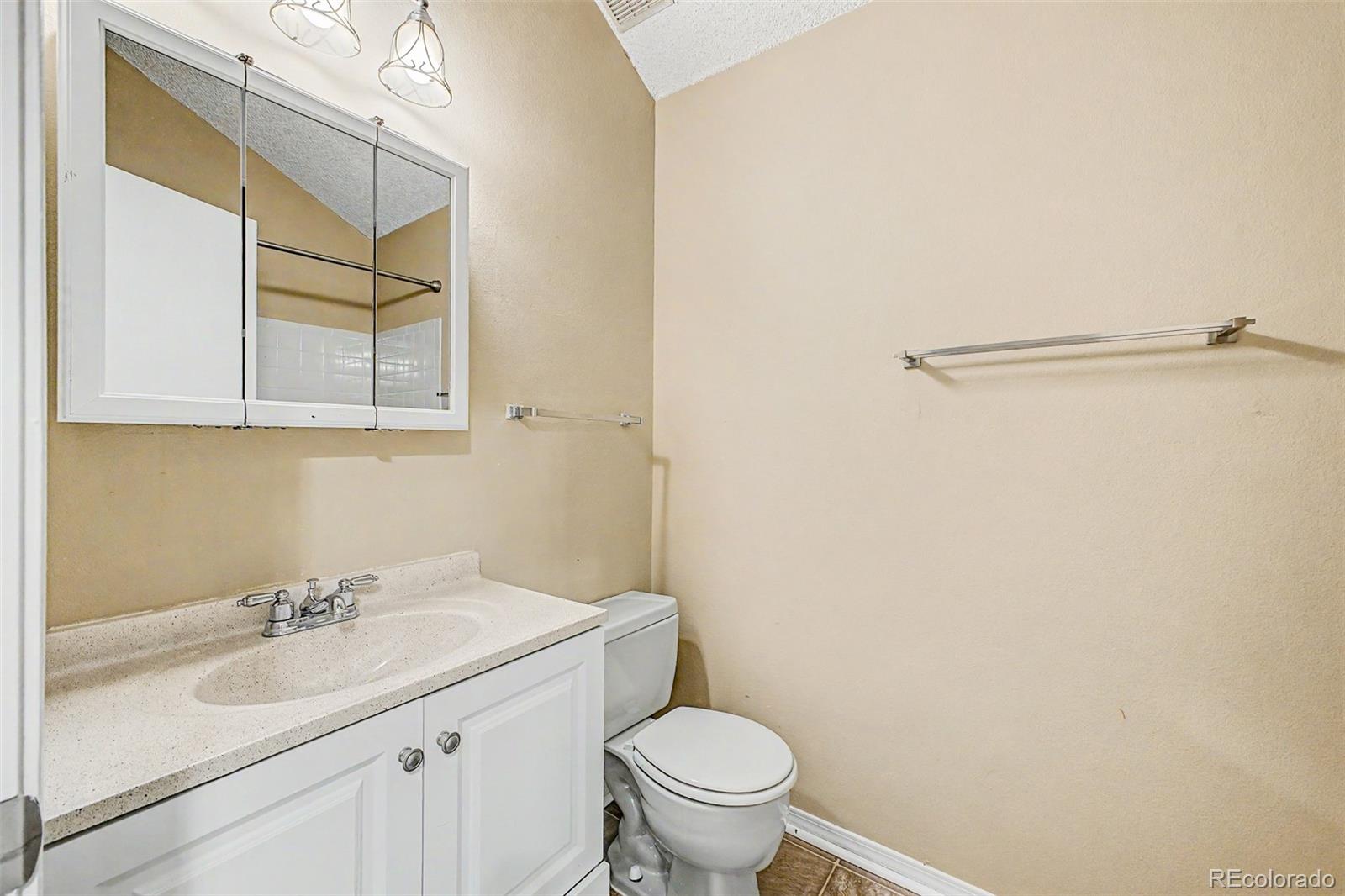 17365 East Rice Circle, Unit B Aurora, CO 80015 - Photo 11 of 38