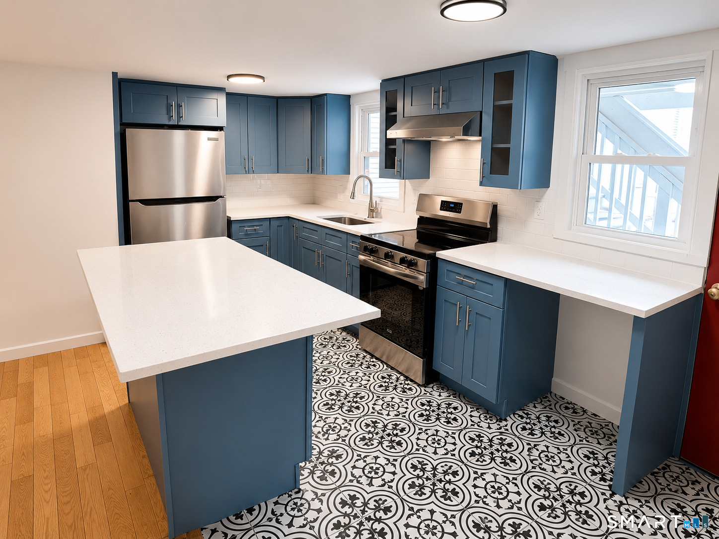 582 Main Street Middletown, CT 06457 - Photo 1 of 11