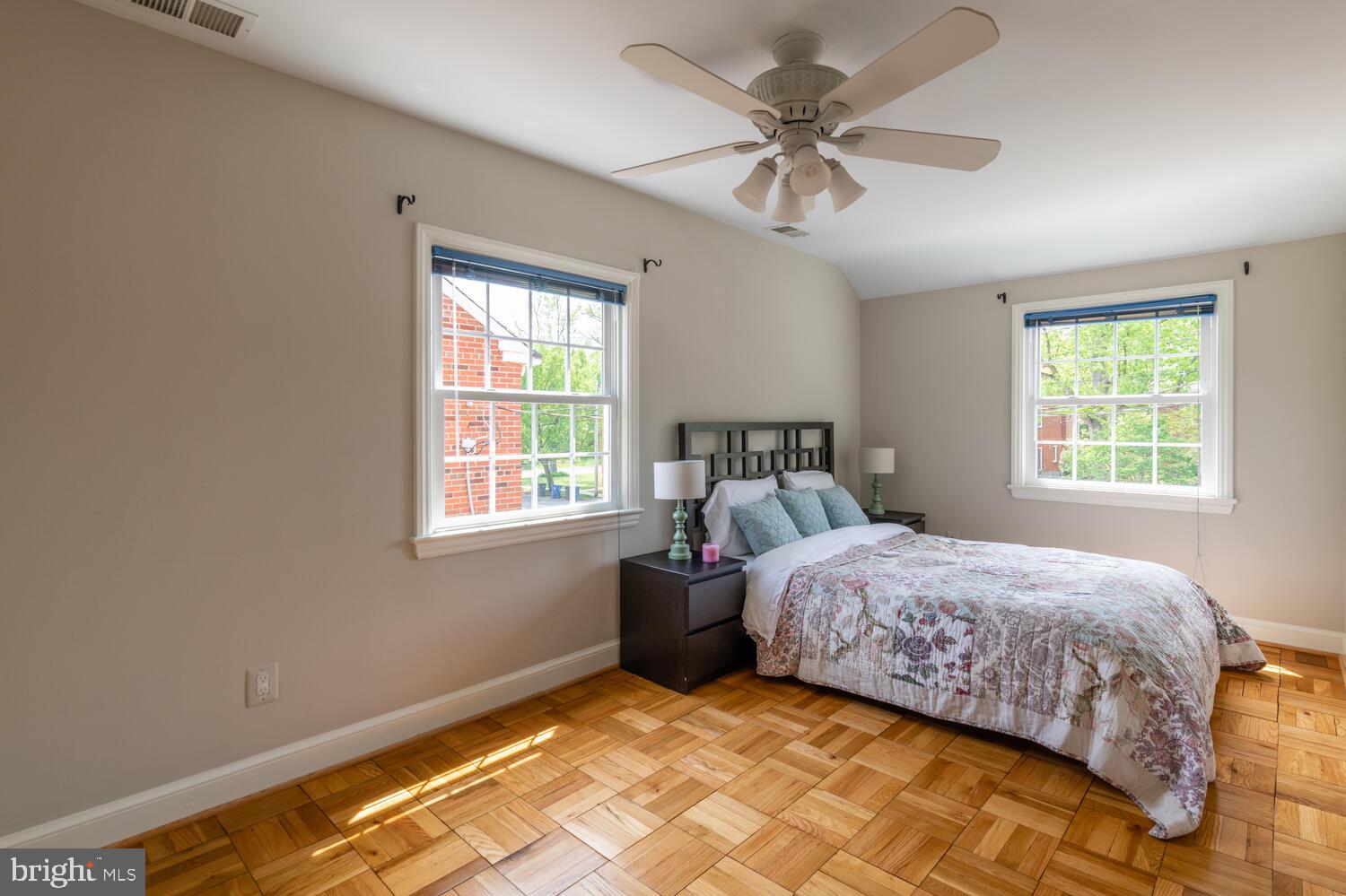 2907 Cameron Mills Road Alexandria, VA 22302 - Photo 14 of 52 Gallery Image 14
