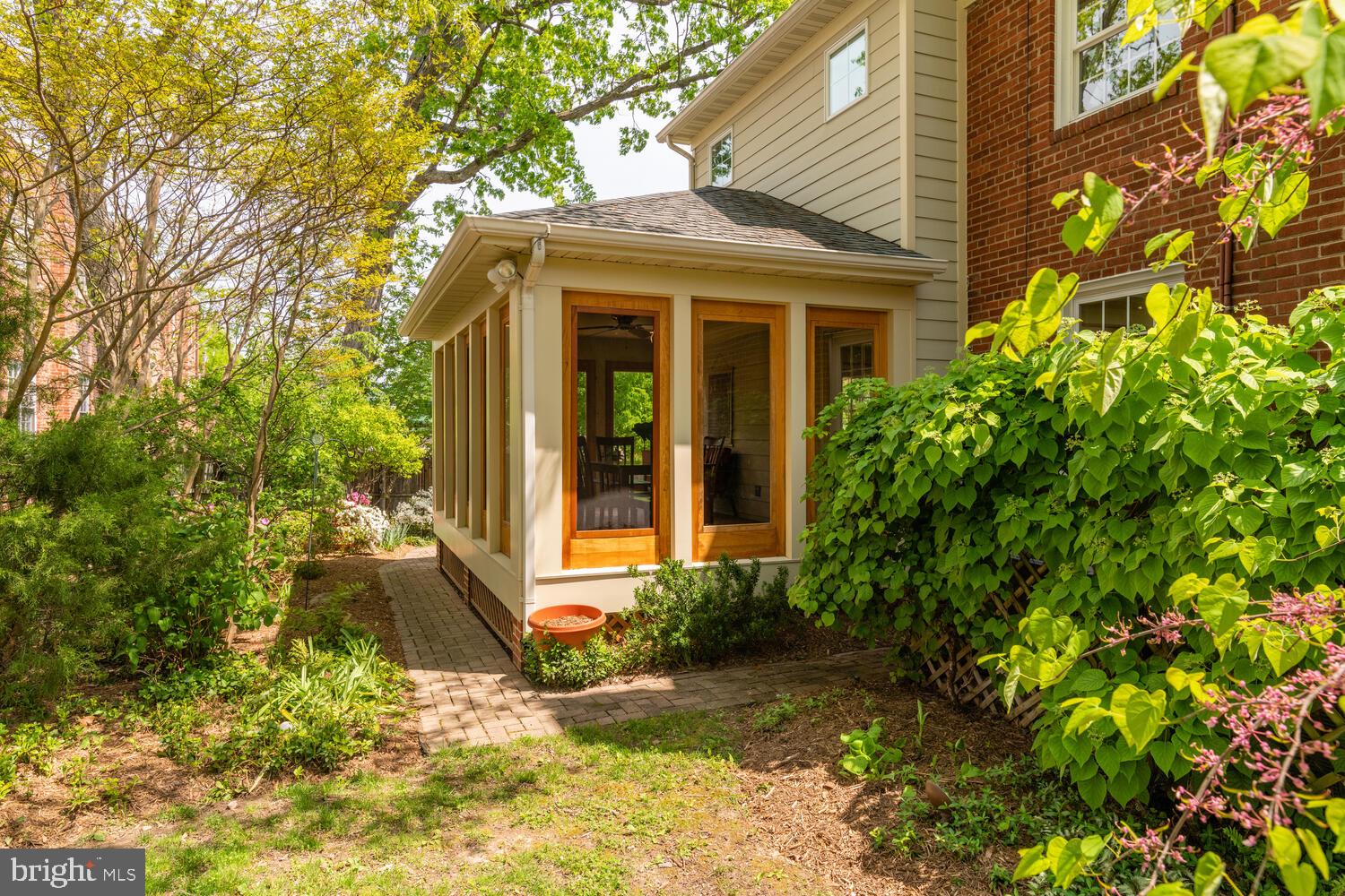 2907 Cameron Mills Road Alexandria, VA 22302 - Photo 17 of 52 Gallery Image 17