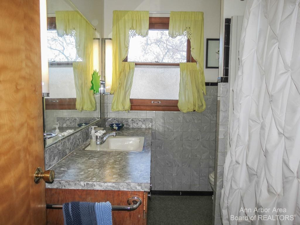 10160 Buhl Road Pinckney, MI 48169 - Photo 14 of 20 Photo 14