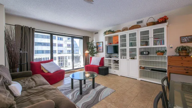 $2,000 | 3101 Boardwalk, Unit 2502B1, Atlantic City, NJ 08401