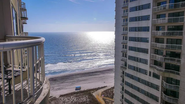 $2,000 | 3101 Boardwalk, Unit 2502B1, Atlantic City, NJ 08401