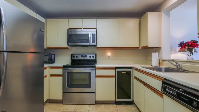 $2,000 | 3101 Boardwalk, Unit 2502B1, Atlantic City, NJ 08401