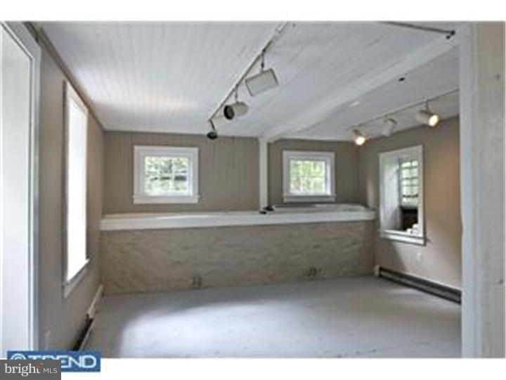 4984 River Road New Hope, PA 18938 - Photo 3 of 11