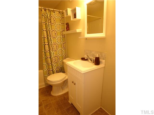 5538 Hamstead Crossing Raleigh, NC 27612 - Photo 17 of 23 Gallery Image 17