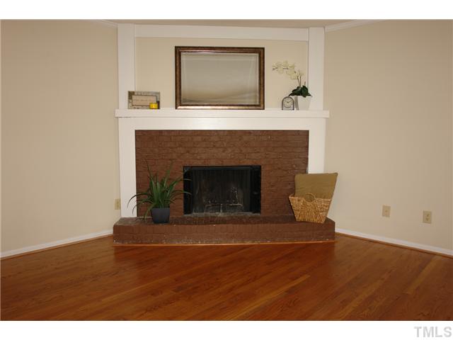 5538 Hamstead Crossing Raleigh, NC 27612 - Photo 4 of 23 Gallery Image 4