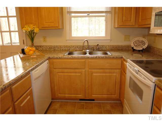 5538 Hamstead Crossing Raleigh, NC 27612 - Photo 7 of 23 Gallery Image 7