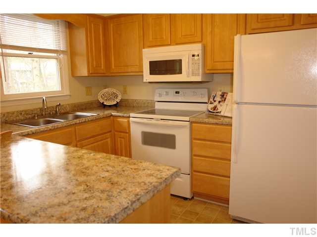 5538 Hamstead Crossing Raleigh, NC 27612 - Photo 8 of 23 Gallery Image 8