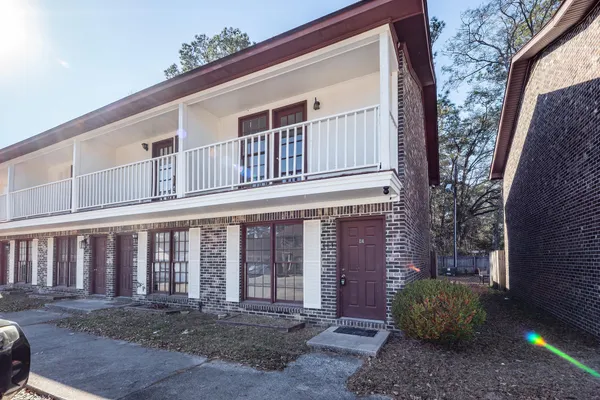 $1,495 | 114 Colonial Court, Summerville, SC 29483