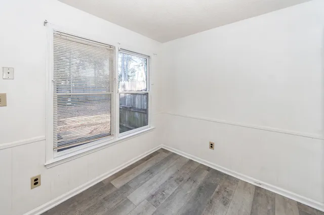 $1,550 | 114 Colonial Court, Summerville, SC 29483