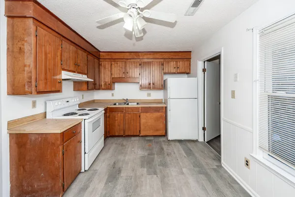 $1,495 | 114 Colonial Court, Summerville, SC 29483