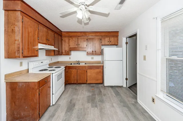 $1,550 | 114 Colonial Court, Summerville, SC 29483