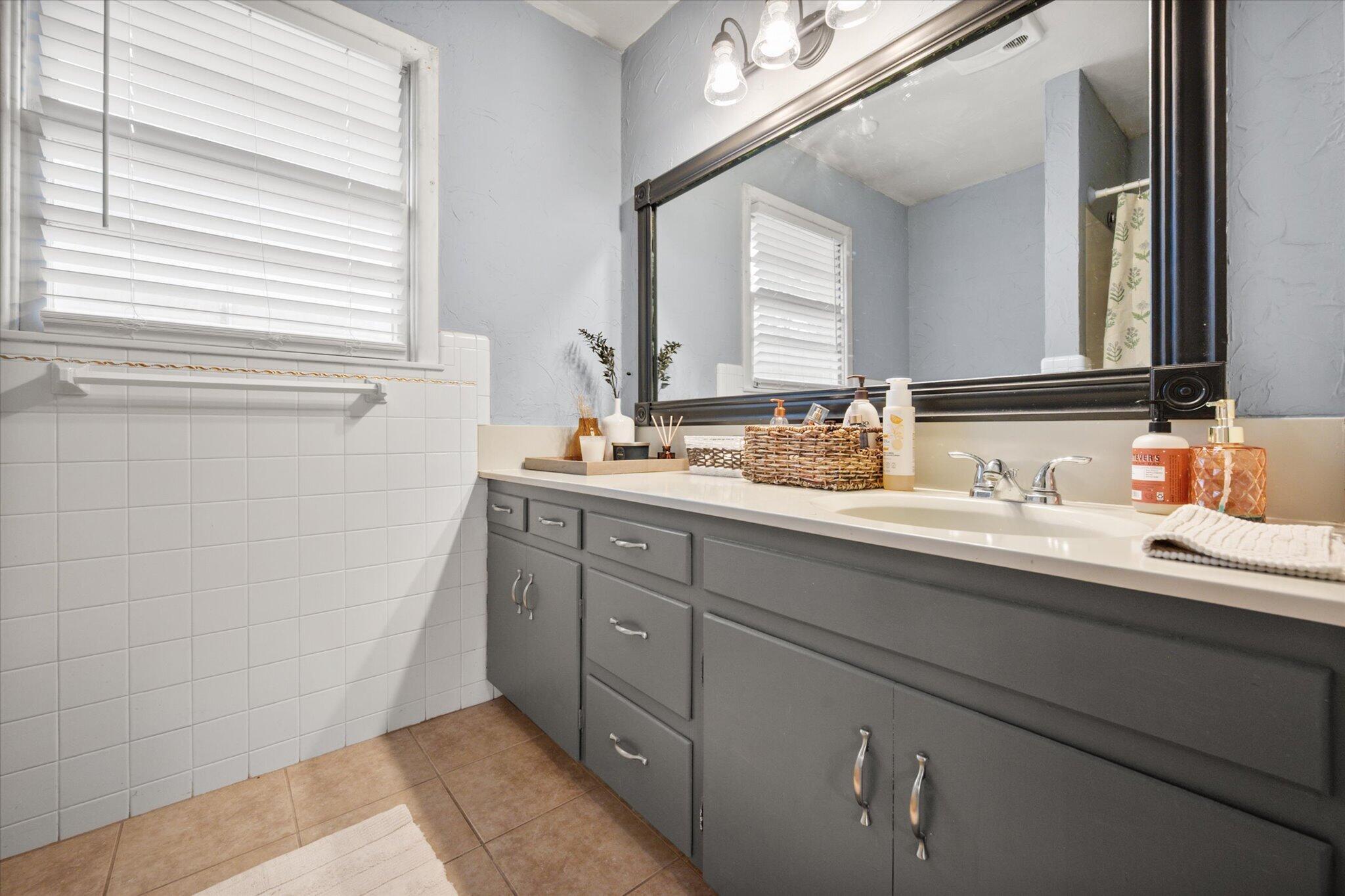 2313 52nd Street Lubbock, TX 79412 - Photo 21 of 37 07-2312 52nd St1032