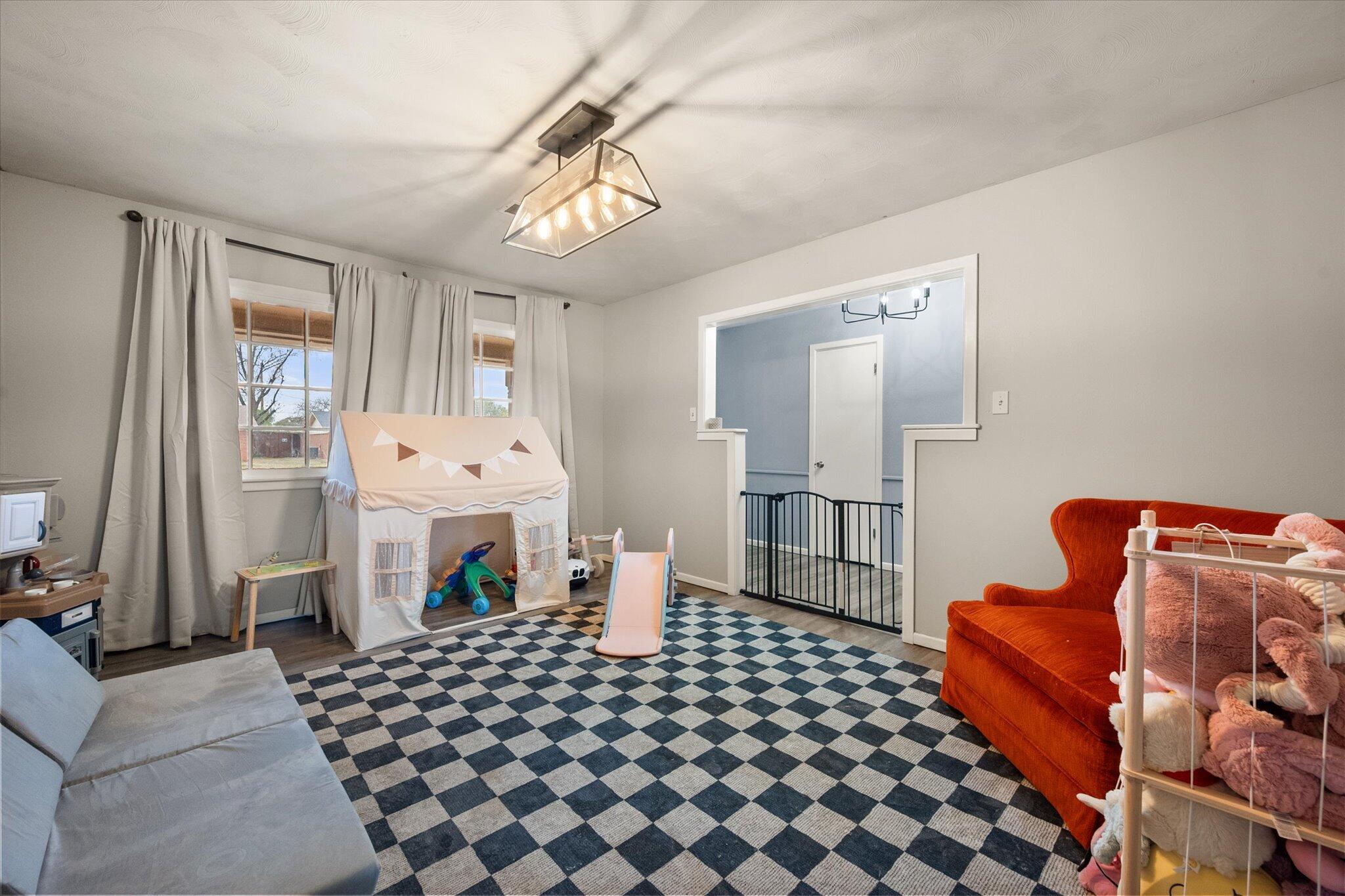 2313 52nd Street Lubbock, TX 79412 - Photo 32 of 37 15-2312 52nd St1082