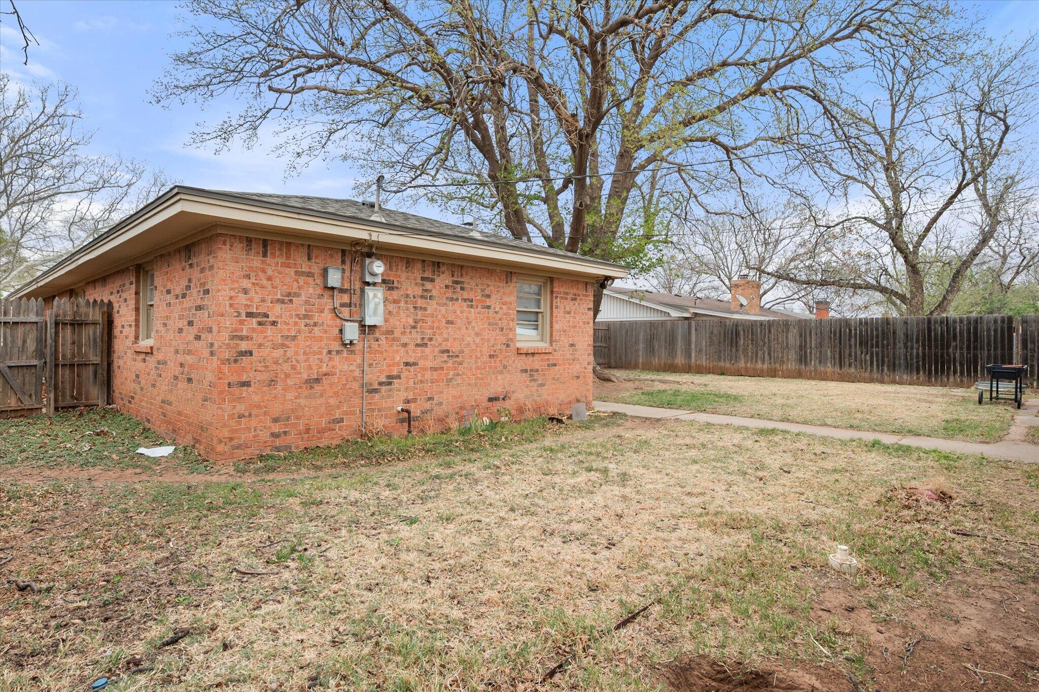 2313 52nd Street Lubbock, TX 79412 - Photo 37 of 37 37-2312 52nd St1241