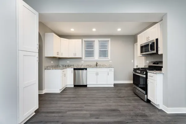 $374,999 | 1217 Elmwood Avenue, Berwyn, IL 60402