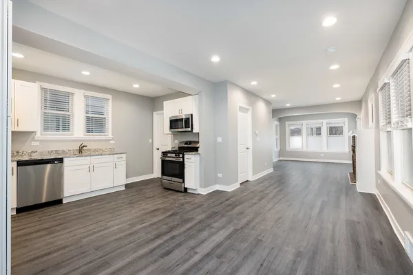 $374,999 | 1217 Elmwood Avenue, Berwyn, IL 60402