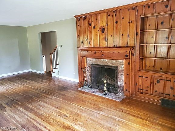 975 Jacoby Road Akron, OH 44321 - Photo 3 of 34