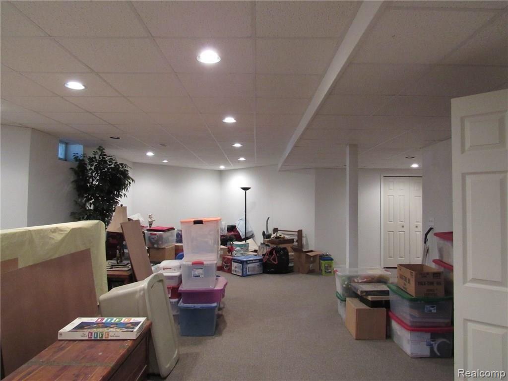 1740 Rowe Road Milford, MI 48380 - Photo 32 of 37 IMG_1882.JPG