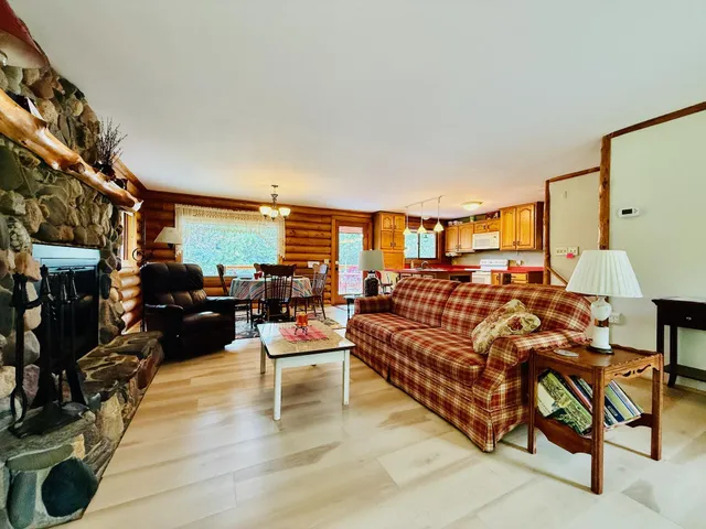 $475,000 | 18986 Captive Lake Road, Garrison, MN 56450