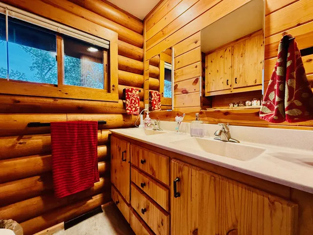 $475,000 | 18986 Captive Lake Road, Garrison, MN 56450