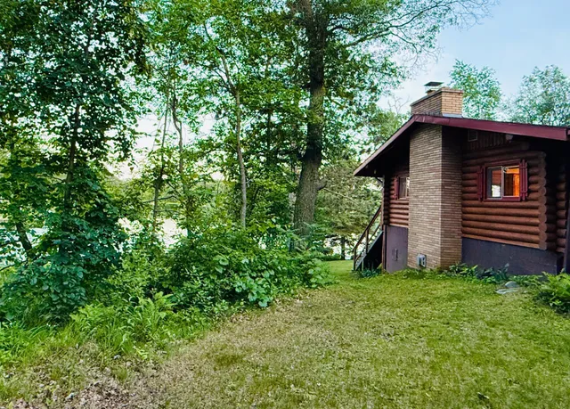 $475,000 | 18986 Captive Lake Road, Garrison, MN 56450