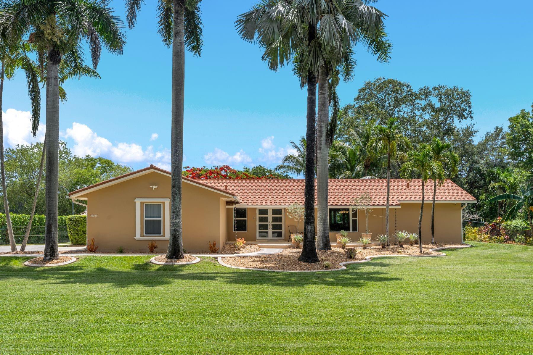 4910 Southwest 166th Avenue Southwest Ranches, FL 33331 - Photo 3 of 52 Photo 3