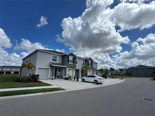 $2,600 | 8809 Milestone Drive, Sarasota, FL 34238