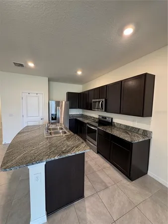 $2,500 | 8809 Milestone Drive, Sarasota, FL 34238