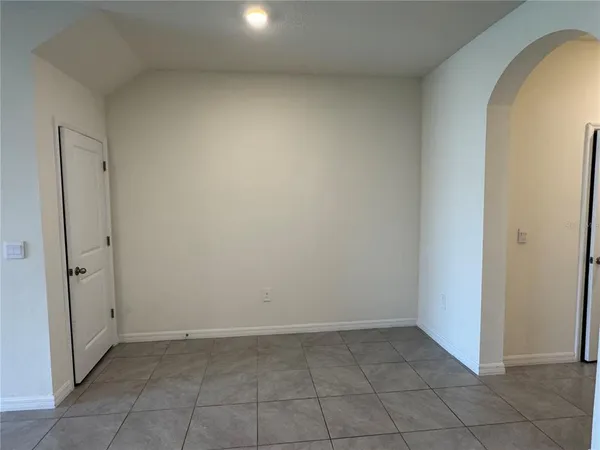 $2,500 | 8809 Milestone Drive, Sarasota, FL 34238
