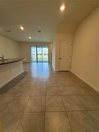 $2,500 | 8809 Milestone Drive, Sarasota, FL 34238