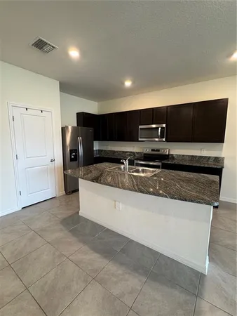 $2,500 | 8809 Milestone Drive, Sarasota, FL 34238