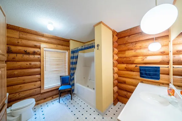 $849,000 | 40105 Hunters Road, Ponsford, MN 56575