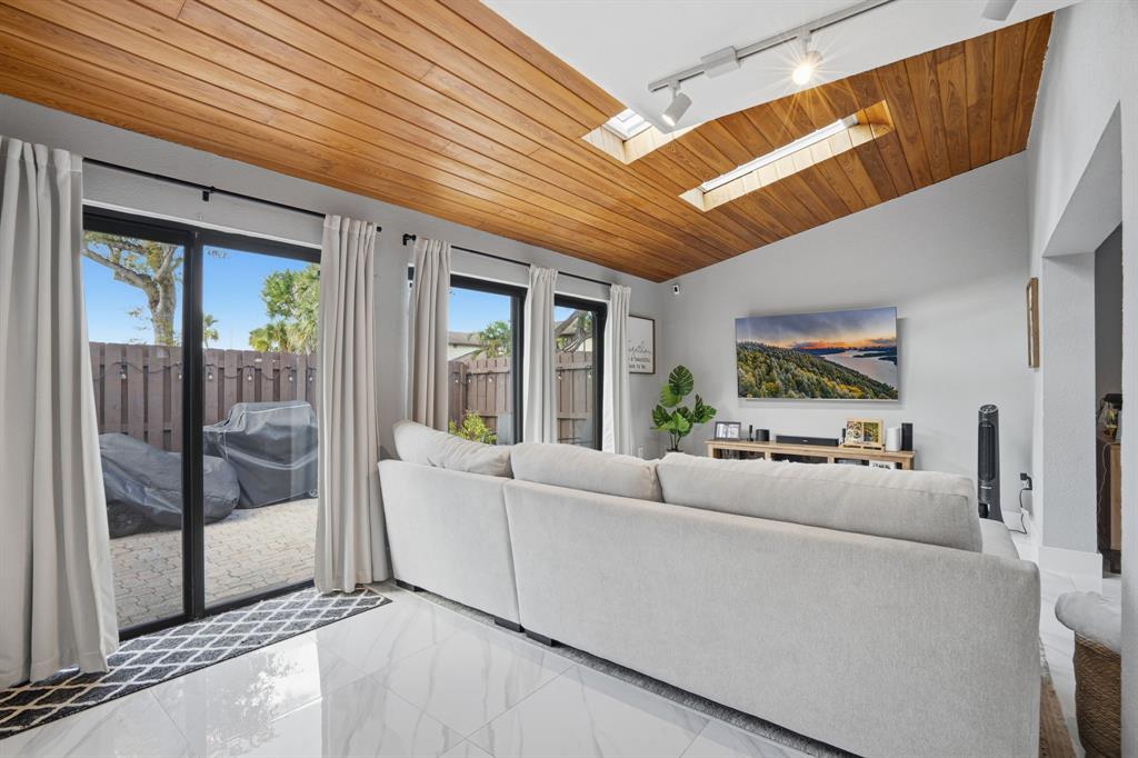 7136 Southwest 105th Court, Unit 7136 Miami, FL 33173 - Photo 19 of 39