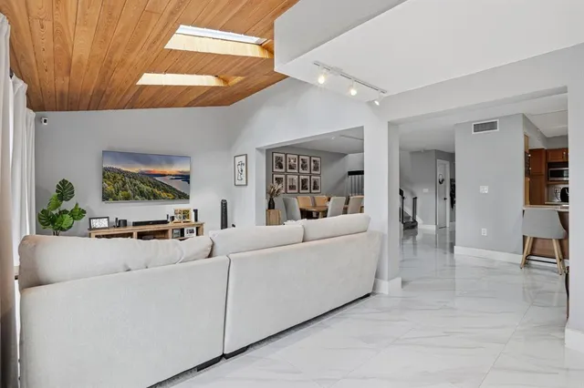 $3,500 | 7136 Southwest 105th Court, Unit 7136, Miami, FL 33173