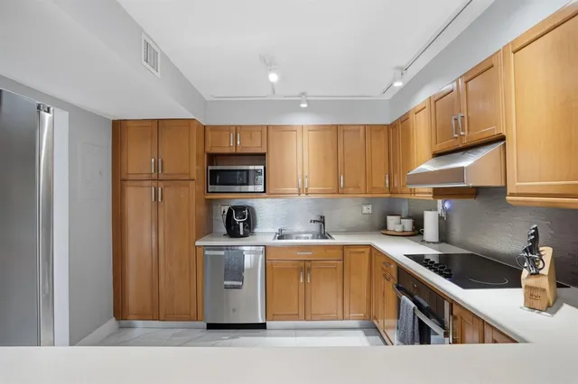 $3,500 | 7136 Southwest 105th Court, Unit 7136, Miami, FL 33173