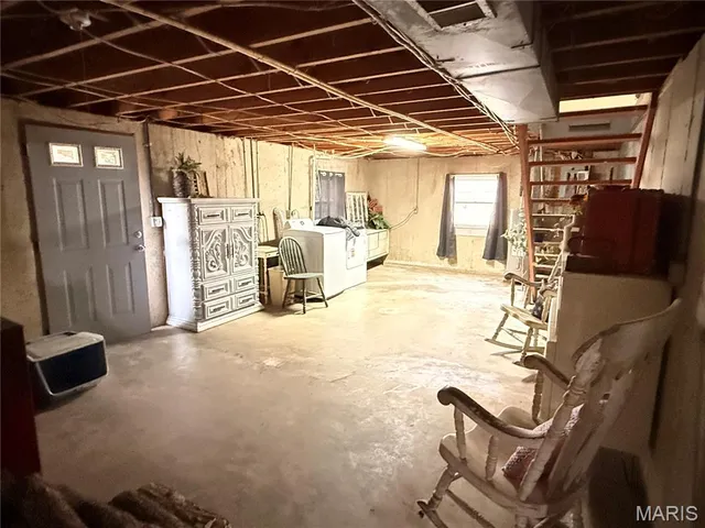 $329,900 | 9262 Aa Route, Farmington, MO 63640